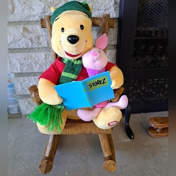 Gemmy Disney Christmas Winnie the Pooh Piglet Rocking Chair Twas The Night Music - Picture 2 of 12